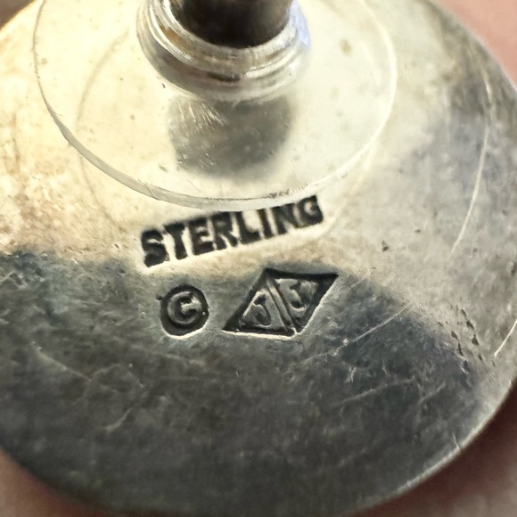 VINTAGE 925 STERLING JUDITH JACK ONYX & MARCASITE PIERCED EARRINGS - Picture 3 of 3